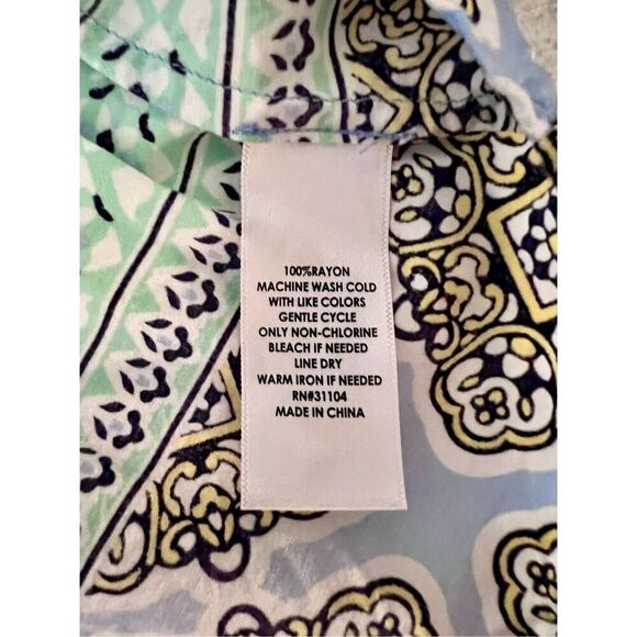 Crown & Ivy Women’s Blue White Trellis Summer Tank Sleeveless Blouse Size Medium - Picture 6 of 6